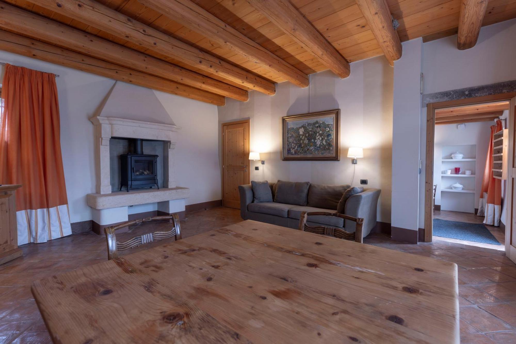 Cascina Girolda Guest House Peschiera del Garda Exterior photo