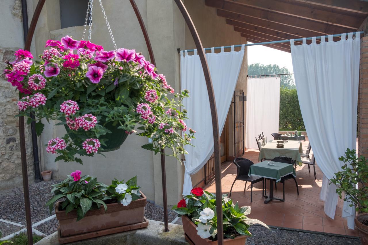 Cascina Girolda Guest House Peschiera del Garda Exterior photo